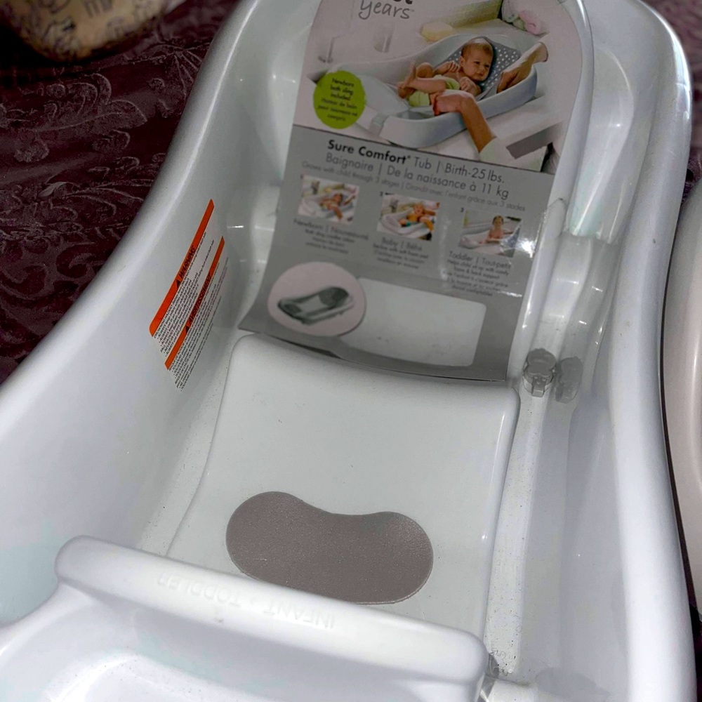 Brand new baby tub